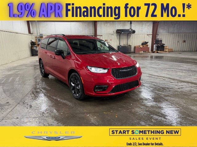 2026 Chrysler Pacifica Select's photo