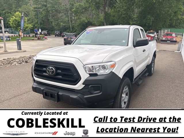 2022 Toyota Tacoma 4x4 Access Cab photo 3