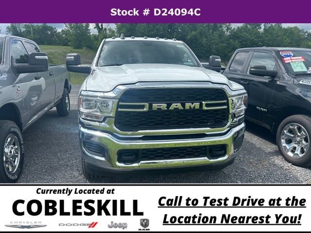 2024 Ram 2500 Tradesman photo 2