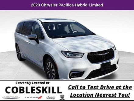 2023 Chrysler Pacifica Plug-In Hybrid Limited Van Passenger Van