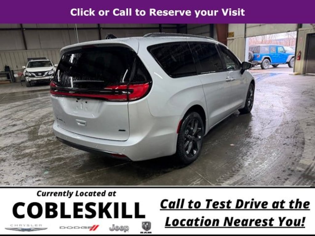 New 2026 Chrysler Pacifica Select Passenger Van