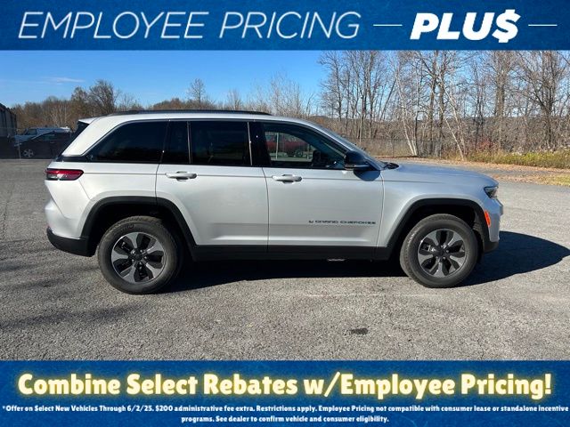 2024 Jeep Grand Cherokee 4xe Sport photo 3