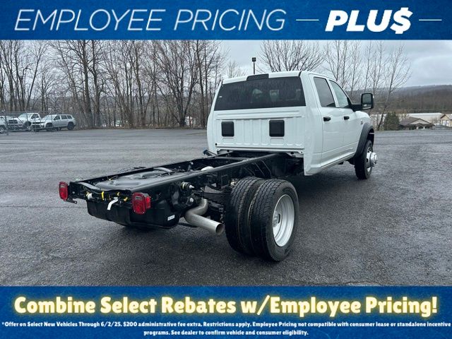 2024 Ram 5500 photo 4