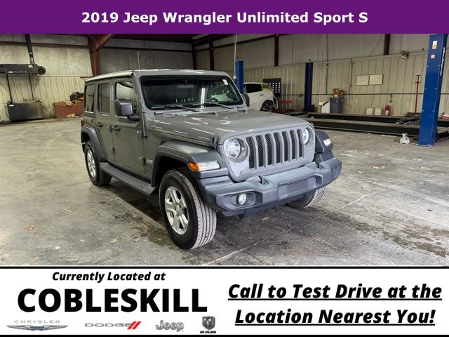2019 Jeep Wrangler Unlimited Sport S's photo