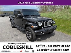 2023 Jeep Gladiator Overland Truck Crew Cab