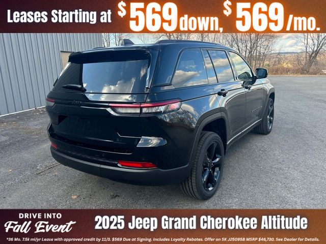 2025 Jeep Grand Cherokee Altitude X photo 3