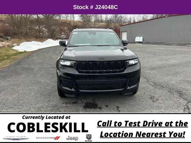 2024 Jeep Grand Cherokee Altitude photo 2