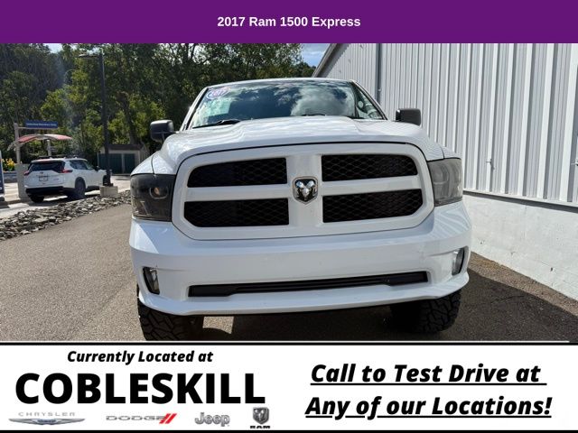 2017 Ram 1500 Tradesman Express photo 3