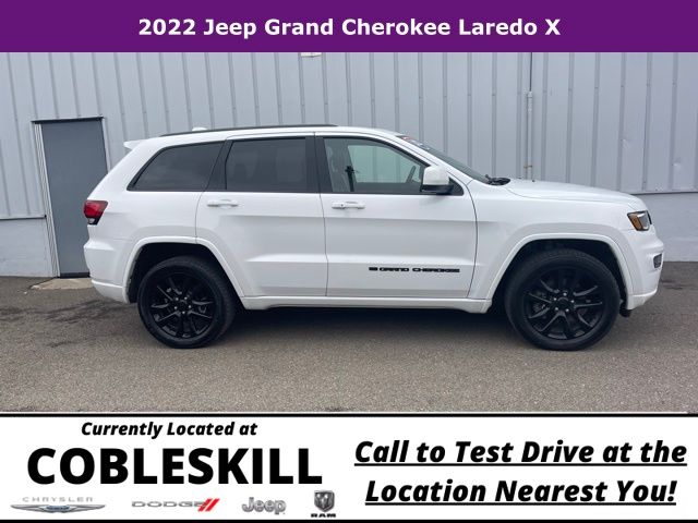 2022 Jeep Cherokee Laredo X photo 3