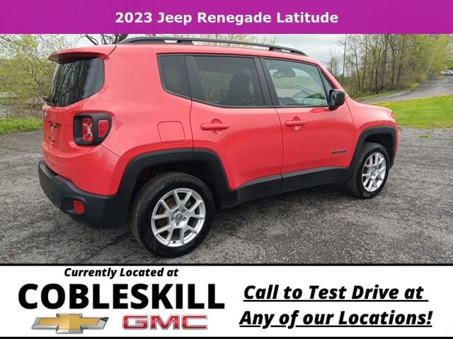 2023 Jeep Renegade Latitude Upland photo 3