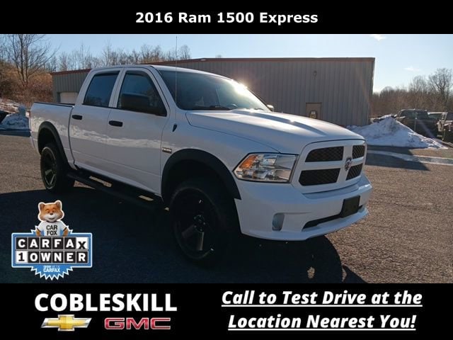 2016 RAM 1500 Express Crew Cab 4WD