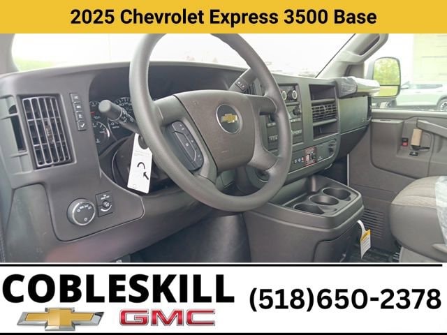 2025 Chevrolet Express Cargo Work Van - Photo 11