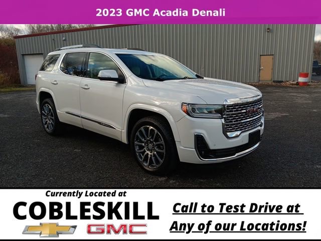 2023 GMC Acadia Denali's photo