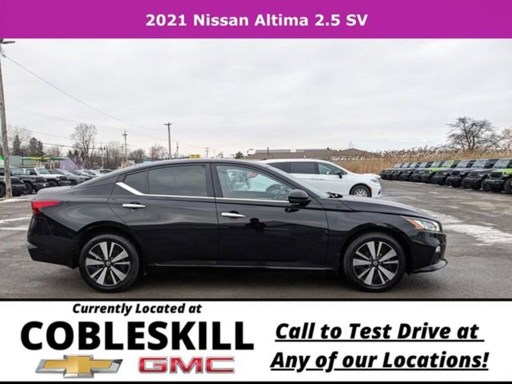 Used 2021 Nissan Altima 2.5 SV Sedan