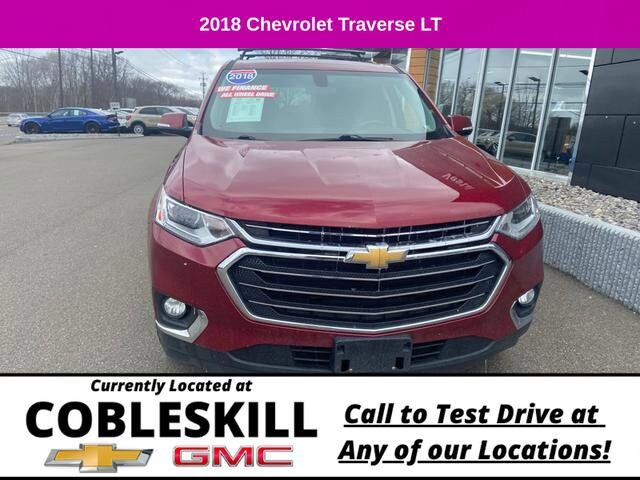 2018 Chevrolet Traverse Cloth photo 2