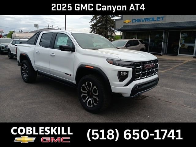 2025 GMC Canyon 4WD AT4 Crew Cab Short Box's photo