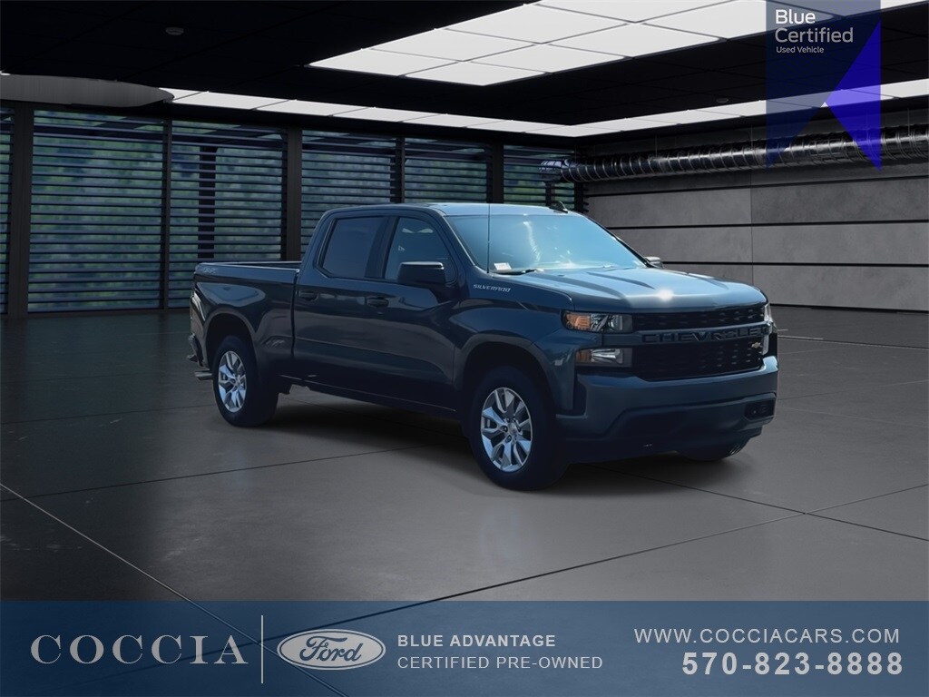 2020 Chevrolet Silverado 1500 Custom photo 2