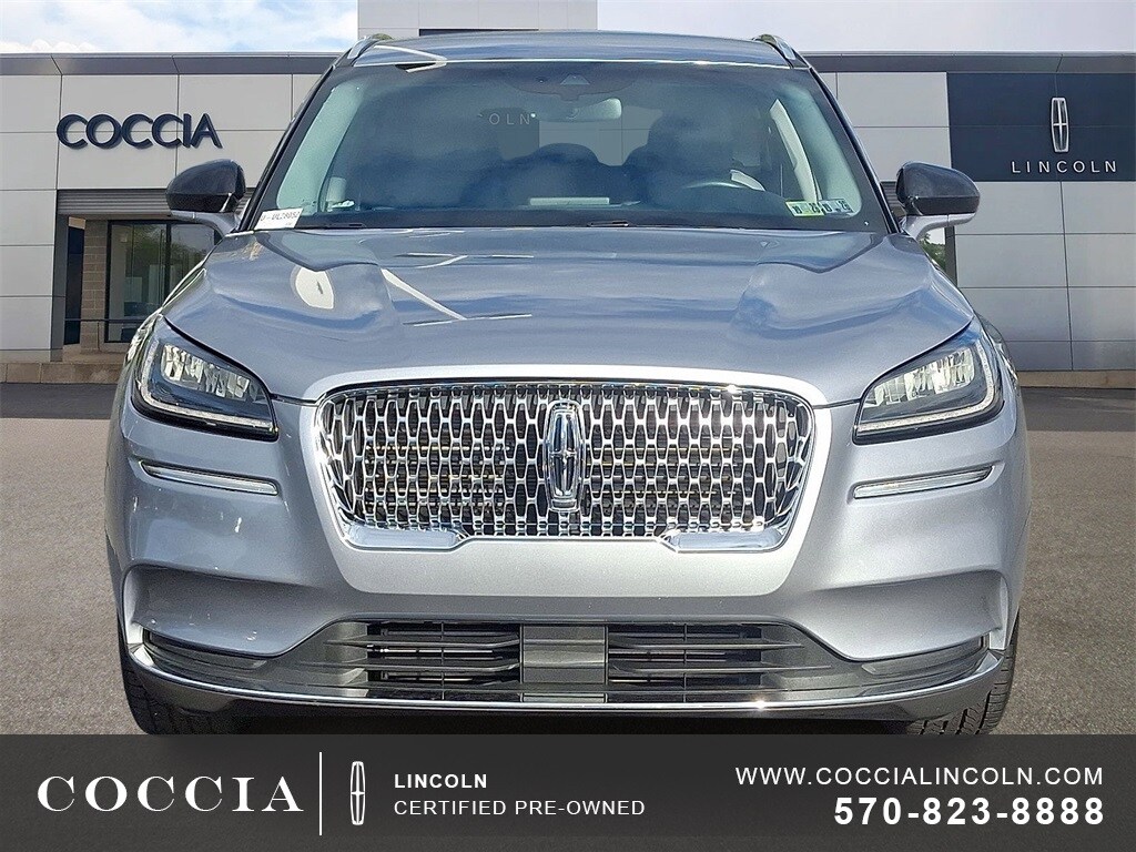 2021 Lincoln Corsair Standard photo 2