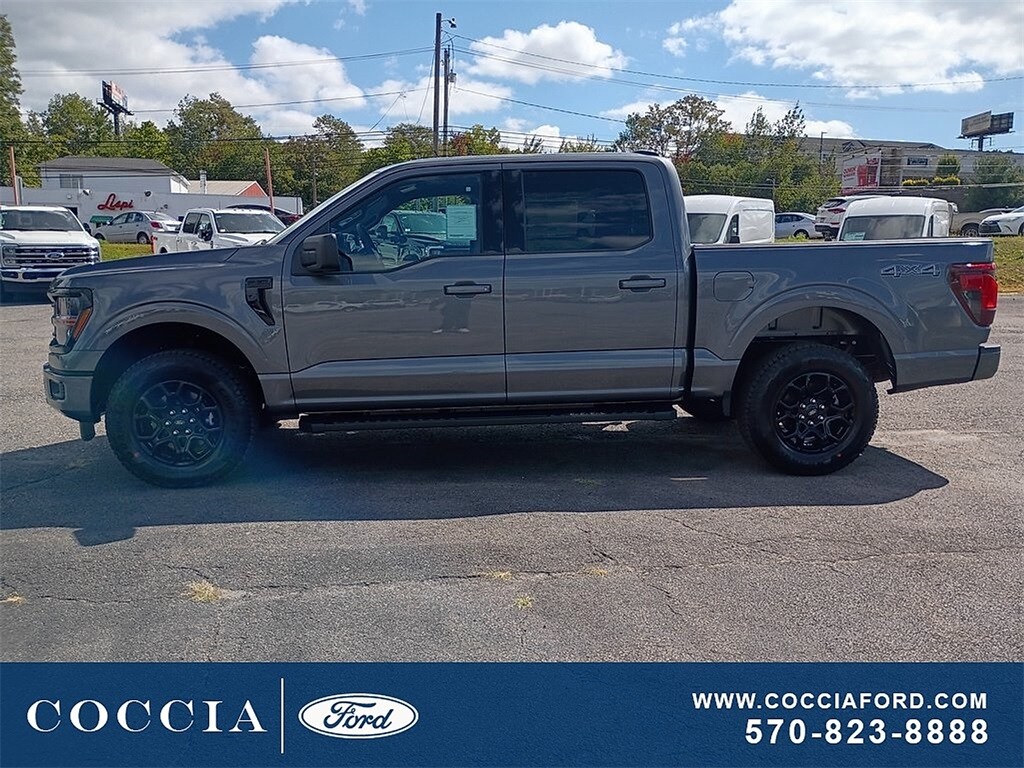 2025 Ford F-150 XLT photo 2