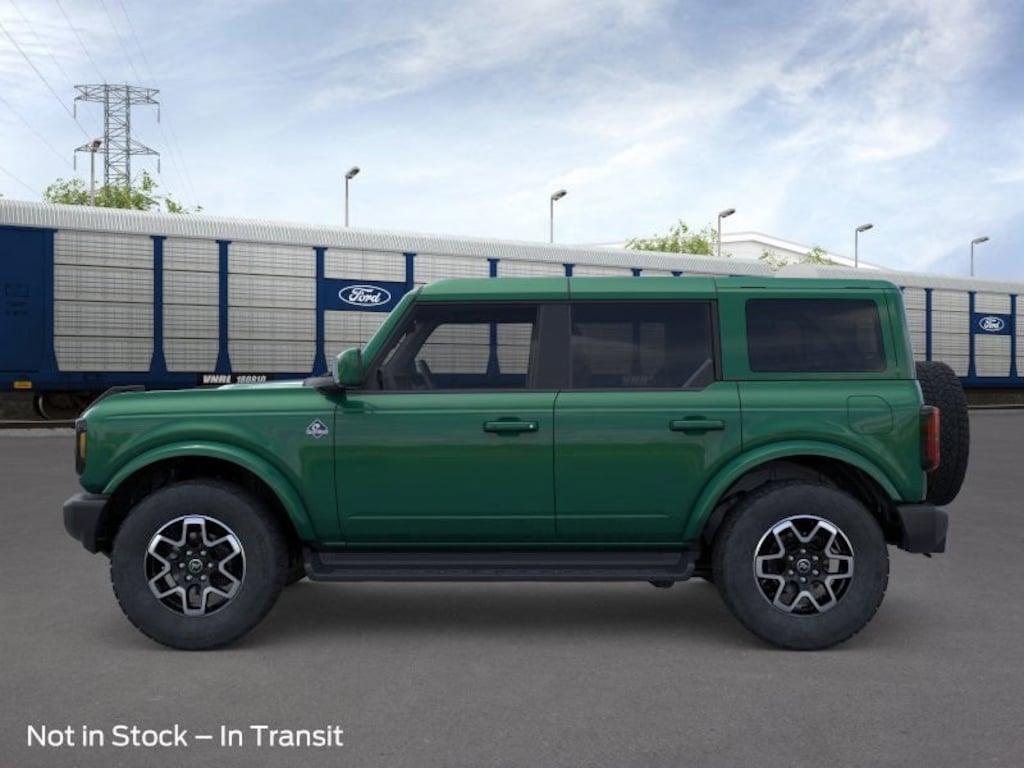 New 2025 Ford Bronco Outer Banks SUV