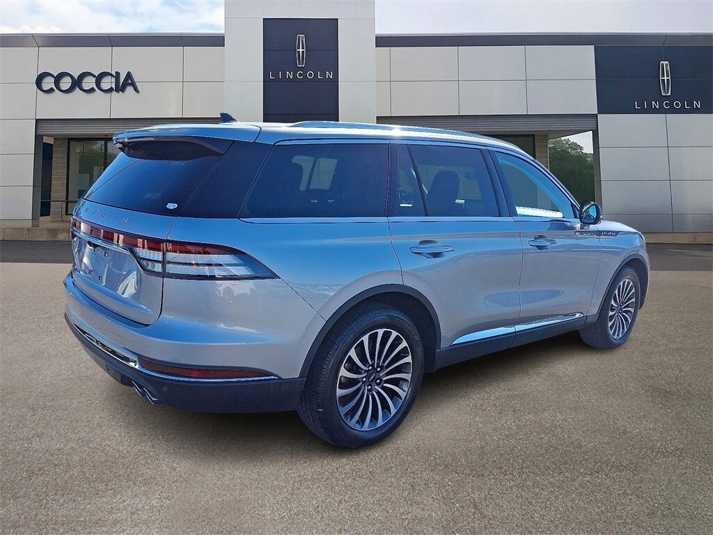 2022 Lincoln Aviator Standard photo 4