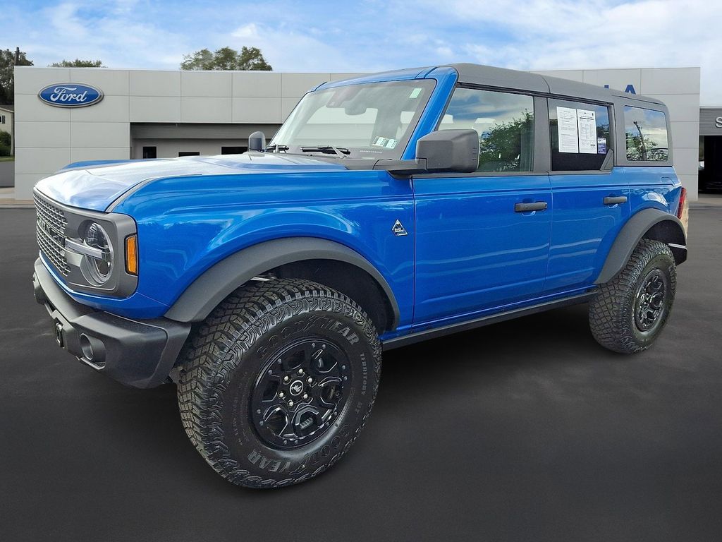 2024 Ford Bronco Black Diamond 4x4's photo