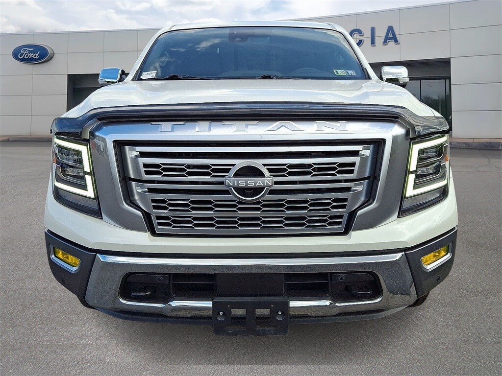 2023 Nissan Titan Platinum Reserve photo 2