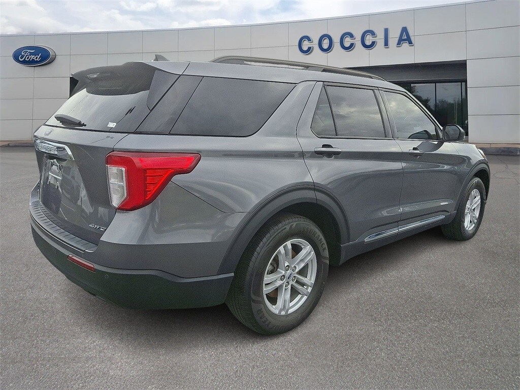 2022 Ford Explorer XLT photo 3