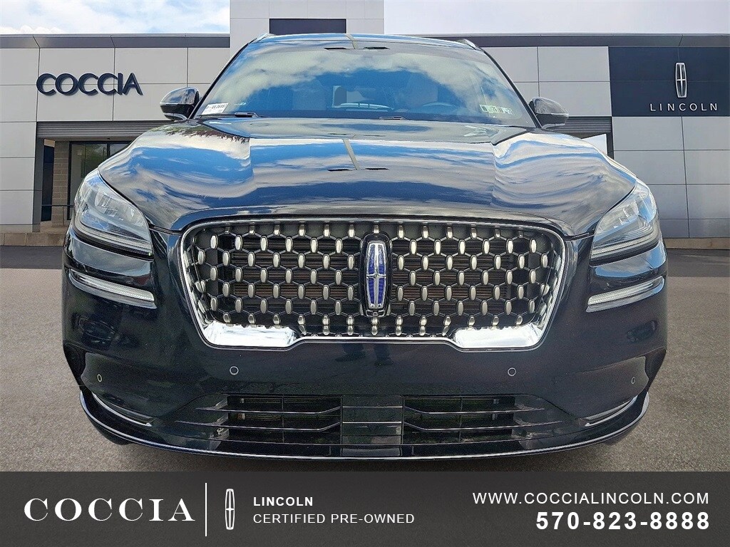 2022 Lincoln Corsair Grand Touring photo 2