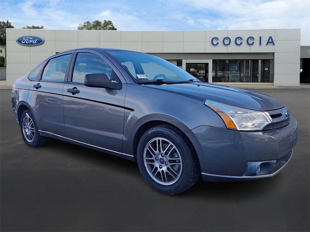 Used 2010 Ford Focus SE Sedan