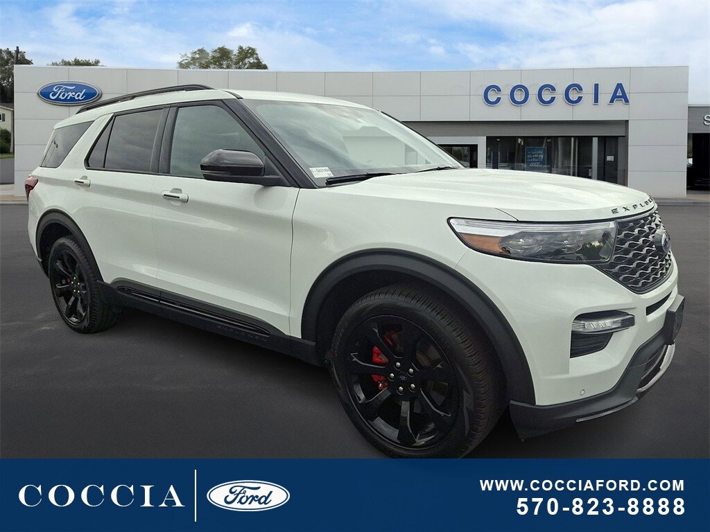 2024 Ford Explorer ST photo 3