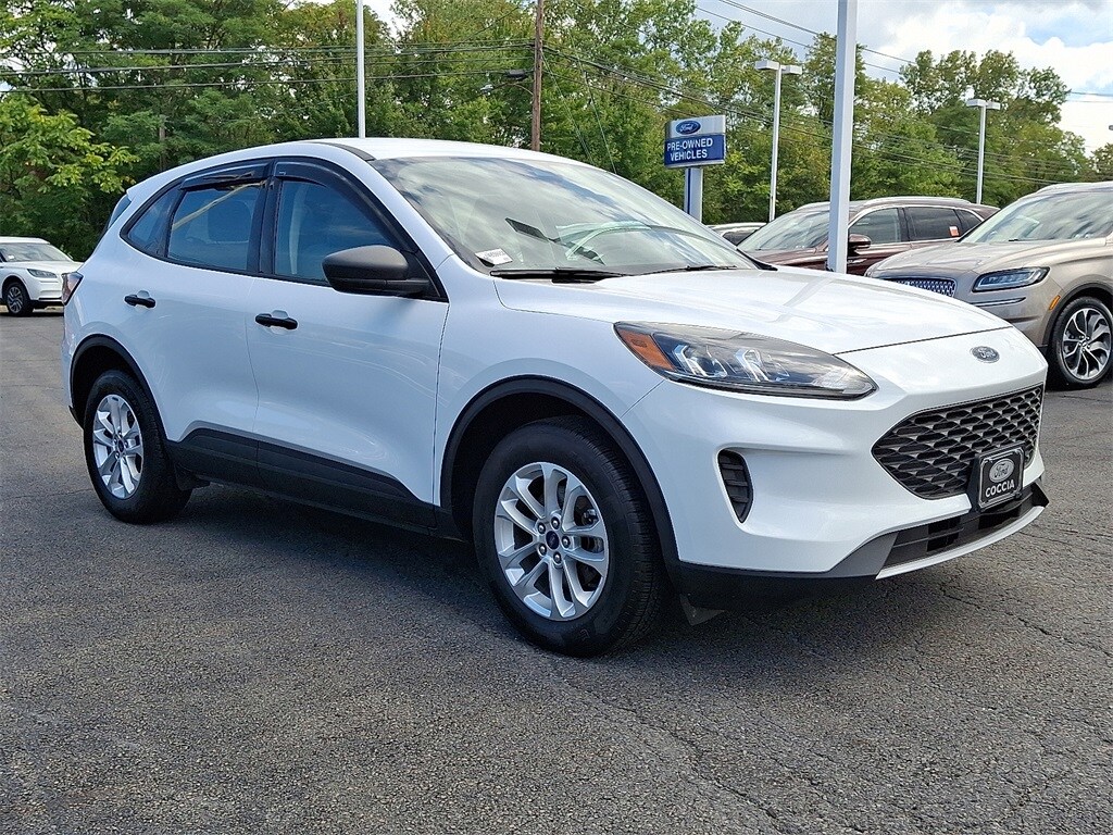 2020 Ford Escape S photo 2