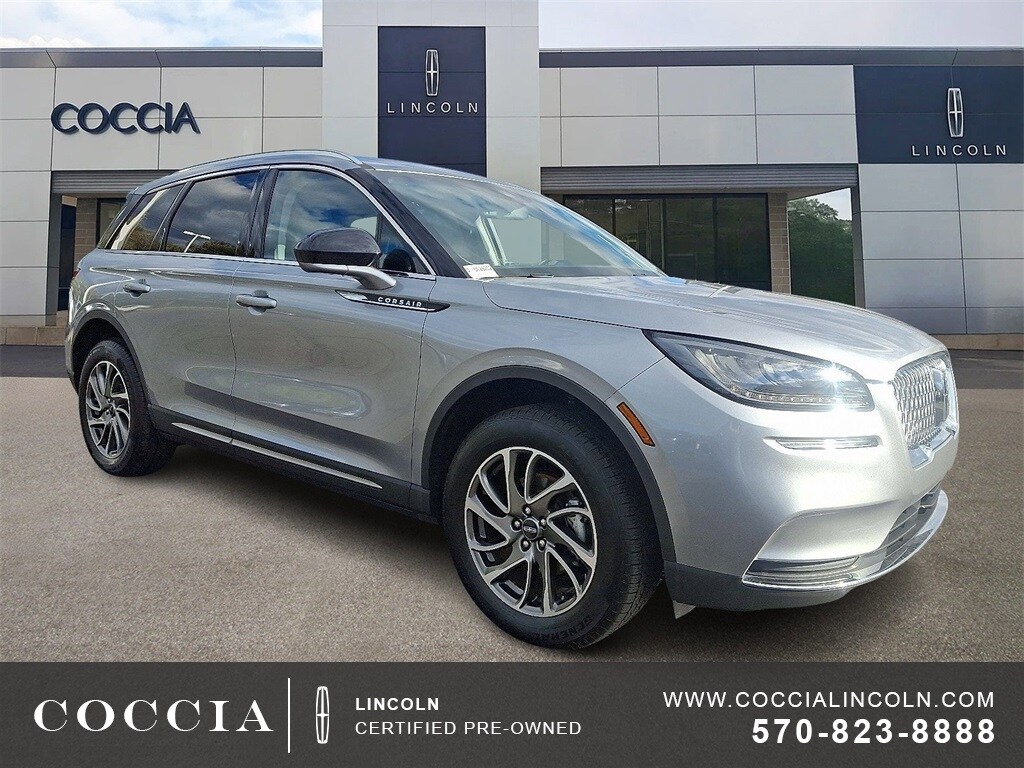 2021 Lincoln Corsair Standard photo 3