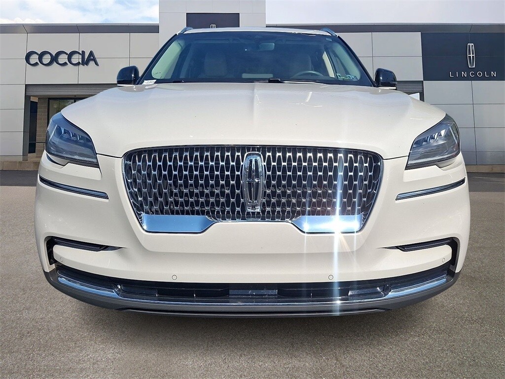 2023 Lincoln Aviator Reserve photo 2