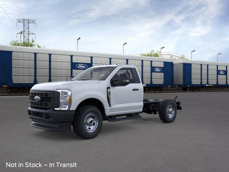2026 Ford F-350 Super Duty Chassis Cab's photo