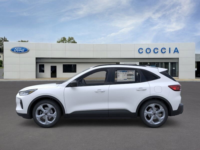 2026 Ford Escape ST-Line photo 2