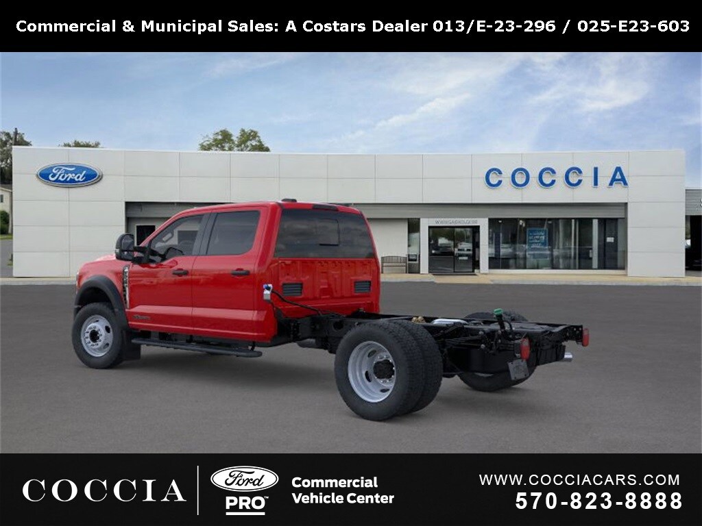 2025 Ford F-550 photo 4