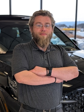 Staff member Andrew Middleton from ID_837b8a127ba6