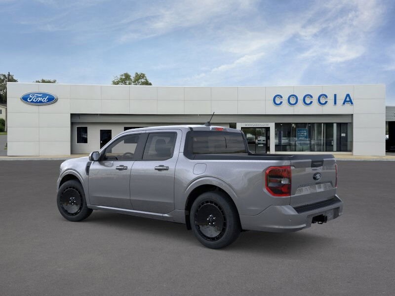 2025 Ford Maverick photo 3