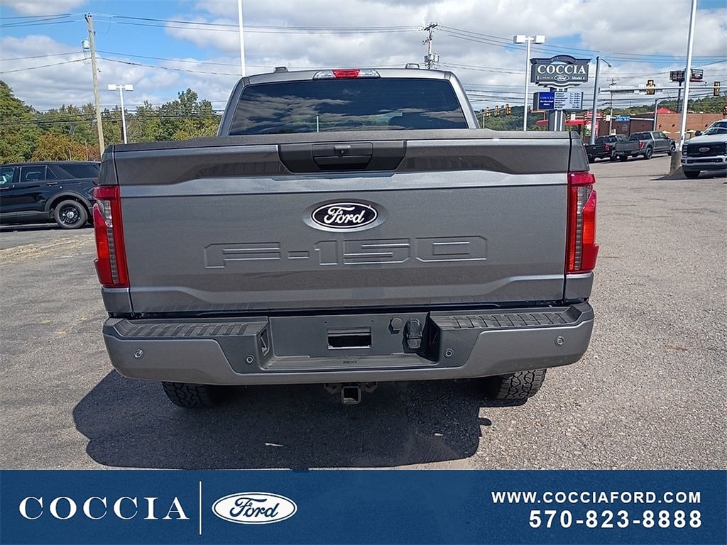 2025 Ford F-150 XLT photo 4