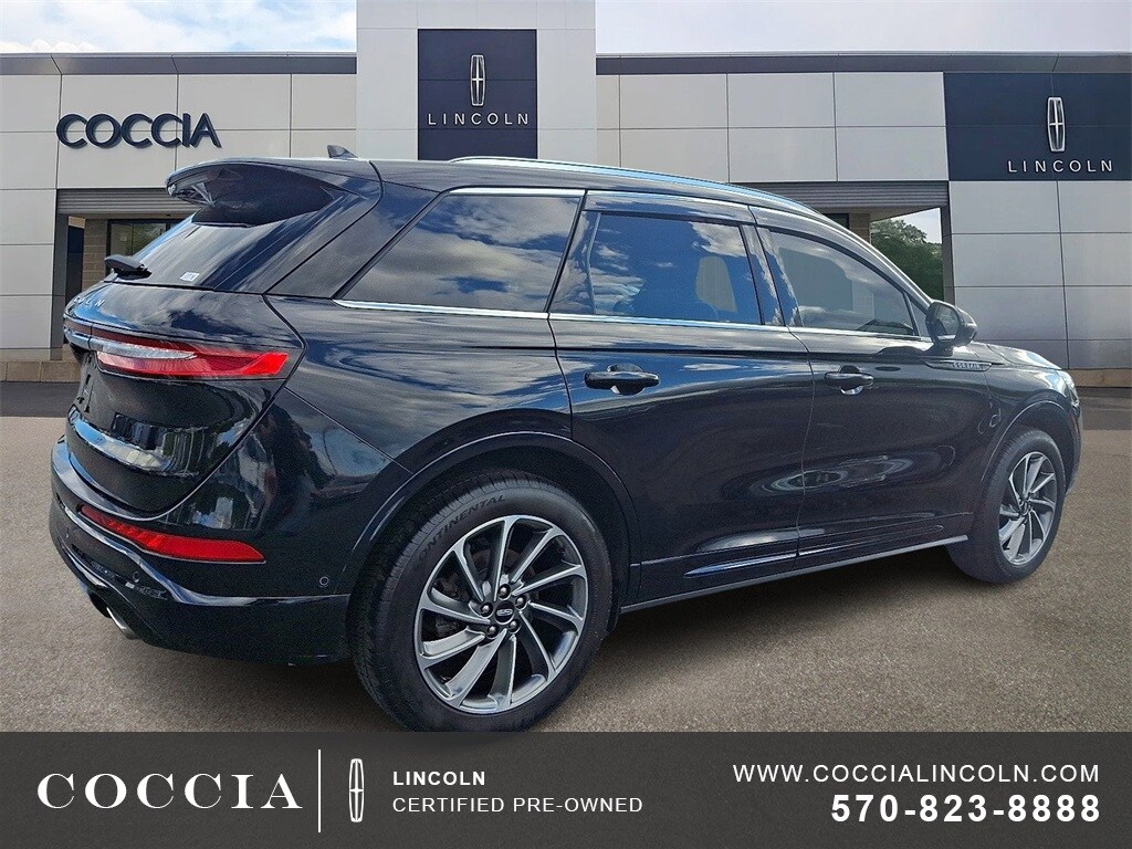 2022 Lincoln Corsair Grand Touring photo 4