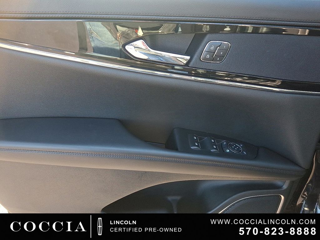 2023 Lincoln Nautilus Reserve - Photo 12