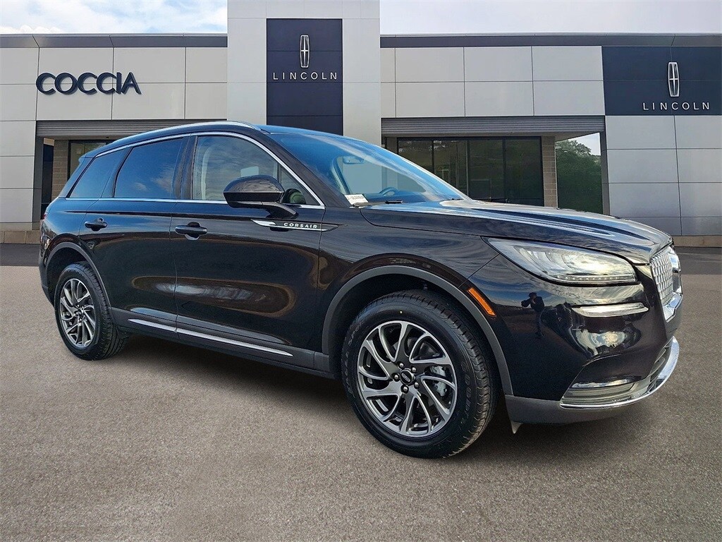 2022 Lincoln Corsair Standard photo 3