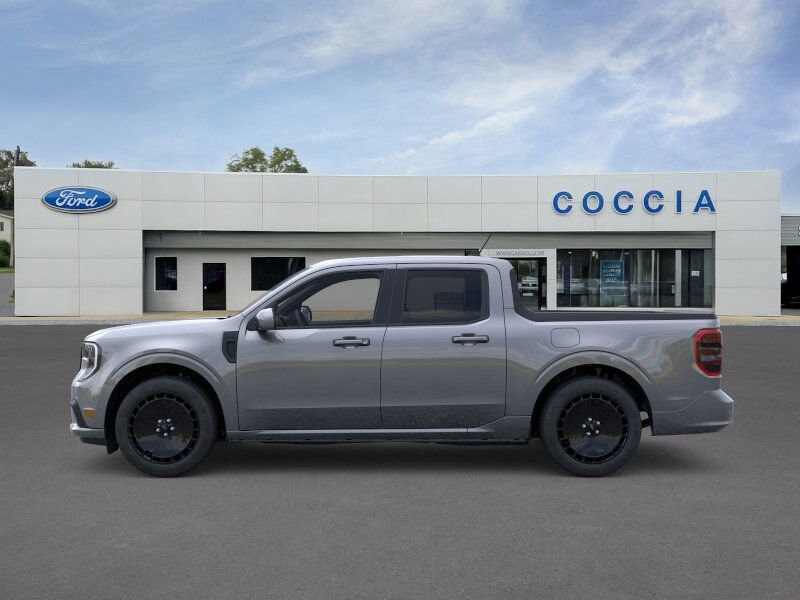 2025 Ford Maverick photo 2