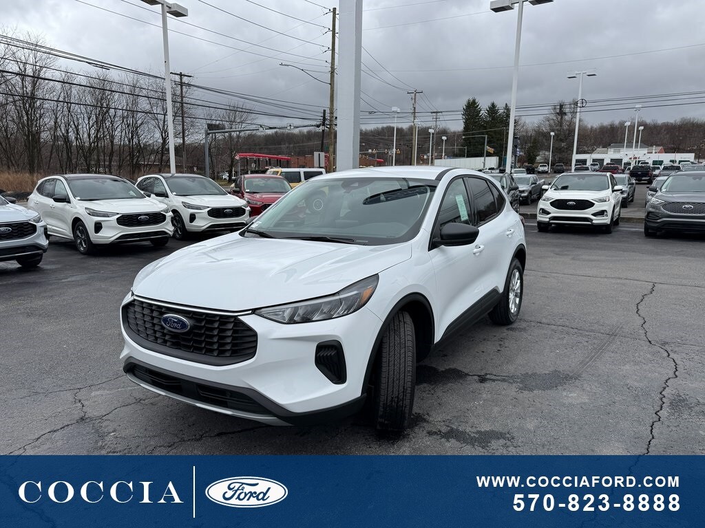 2025 Ford Escape Active photo 3