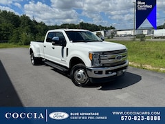 2017 Ford F-350SD Lariat Truck