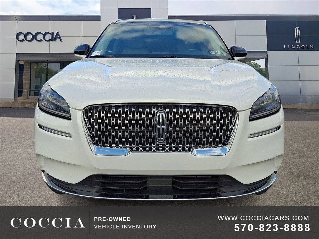 2020 Lincoln Corsair Standard photo 2
