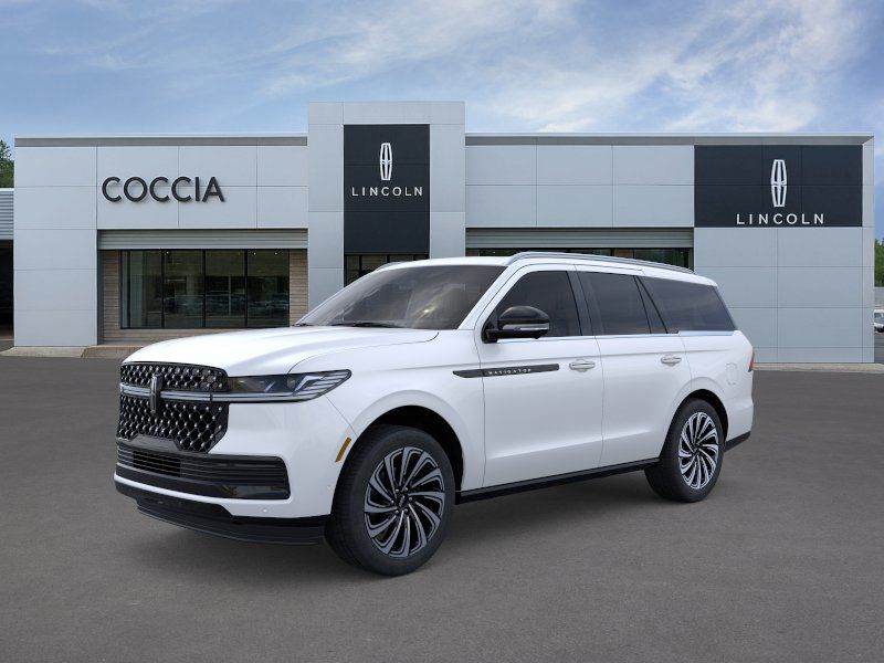 Pristine White Metallic Tri-Coat 2026 Lincoln Navigator Black Label 4WD SUV / Crossover Four-Wheel Drive Automatic