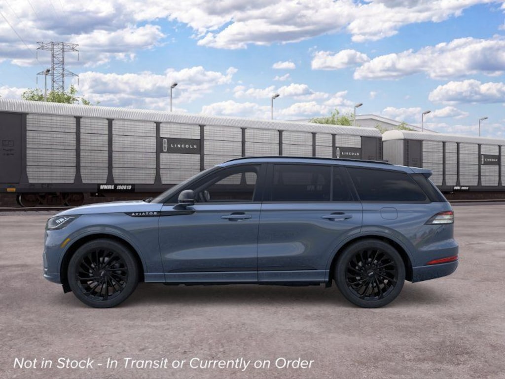 New 2026 Lincoln Aviator