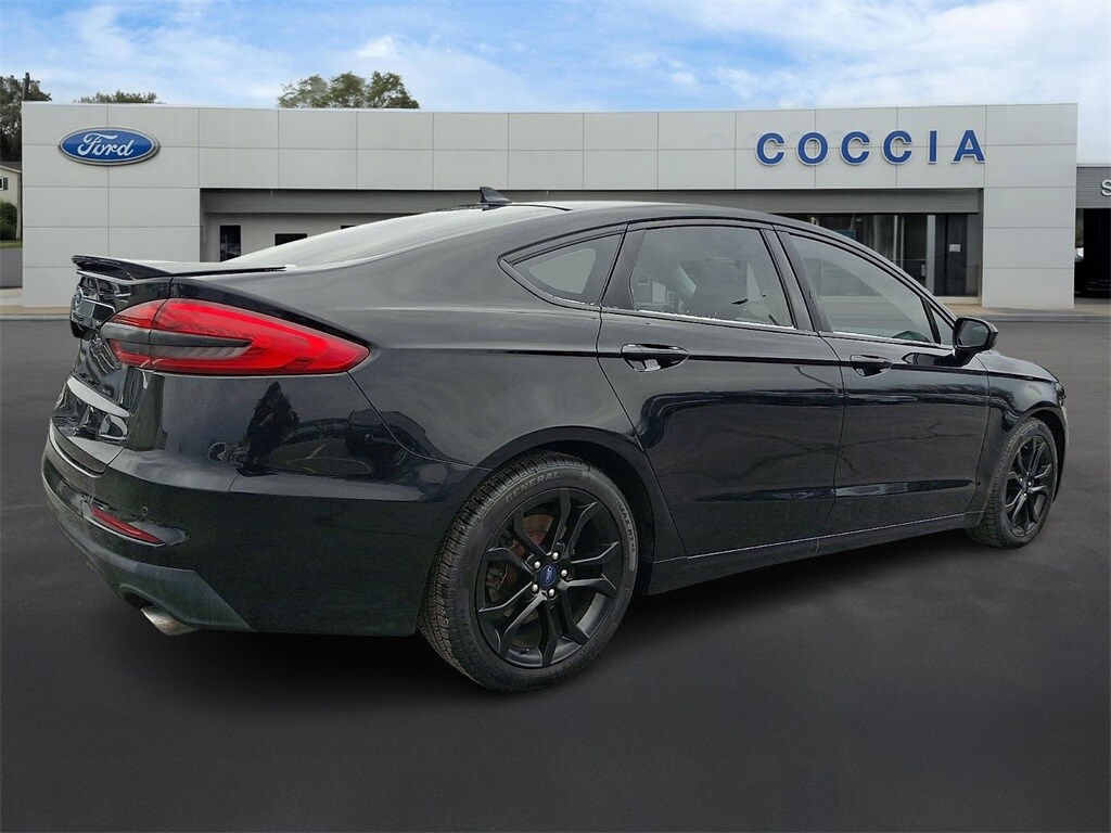 Used 2019 Ford Fusion SE Sedan